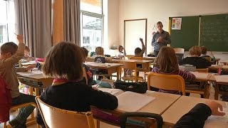 Calendrier scolaire 20152016 les changements à venir [upl. by Enaile618]