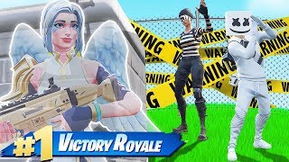 ESCAPE the INVISIBLE MURDERER  Fortnite Creative Glitch [upl. by Mireille34]