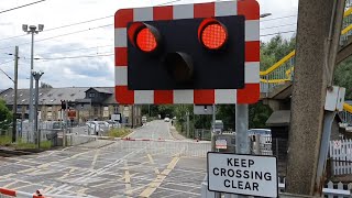 Sawbridgeworth Level Crossing Activates Immediately After Raising [upl. by Anegue154]