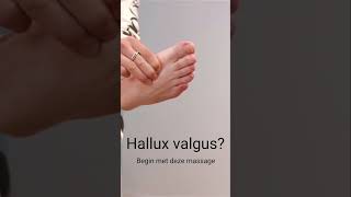 Massage voor hallux valgus [upl. by Nodgnal]