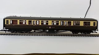 Hornby GWR 1st class Hawksworth coach Unboxing and Review [upl. by Ayhtnic826]