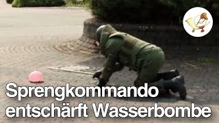 Blindgänger Sprengkommando entschärft Wasserbombe Postillon24 [upl. by Etneciv89]