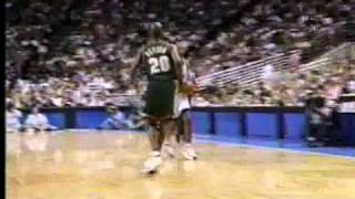 Penny Hardaway Dunks Alley Oop in Spectacular Fashion [upl. by Rats810]