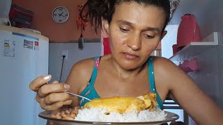 ALMOÇO DE HOJE COMENDO ARROZ FEIJÃO E FRANGO [upl. by Nairbo]