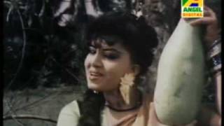 Bangla Movie Song  Sadher Lau Banailo Premer Radhika [upl. by Sofia]