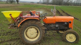 Nawozy 2024🔥 Pierwsza dawka N⭐ Wtopa Ursus c 4011 w tarapatach🚜 Zmiany w ciągniku 🔧🎥 [upl. by Eciralc]