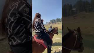 Rahon mein Unse Mulaqat Ho Gayi ￼ music  hindisong love popularsong travel Gulmarg ￼ [upl. by Dulcie]